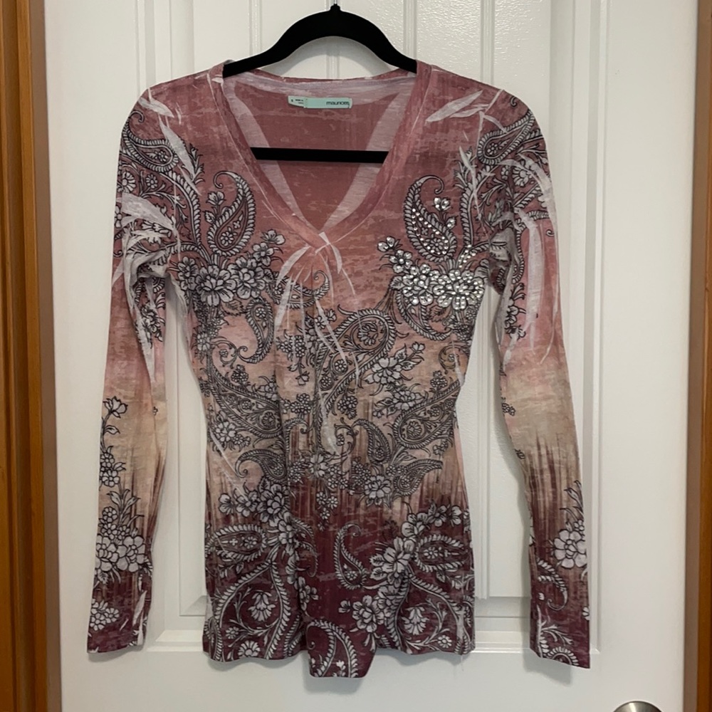 Maurices size small burnout shirt with bling